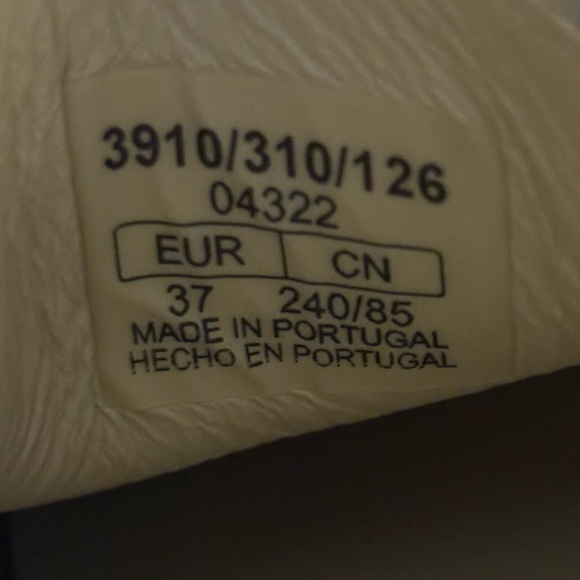 ZARA X CLARKS NWT Off White Leather Lace Up Wallabee in Sz 37 - Picture 9 of 10